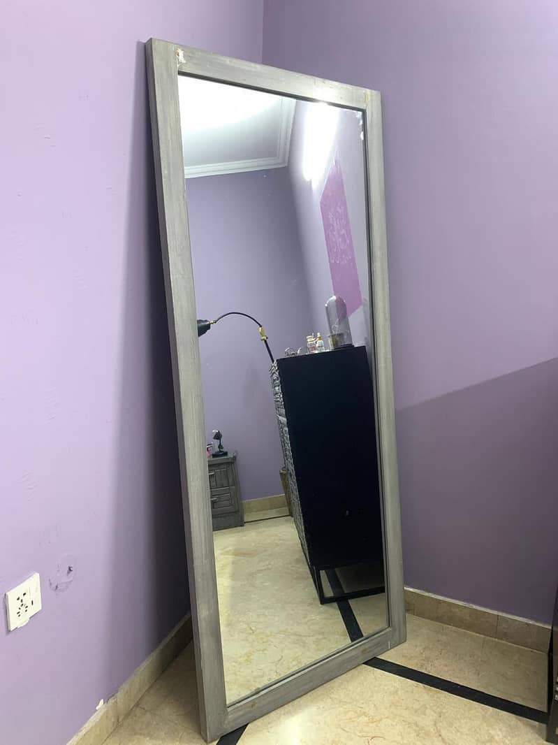 Standing Mirror 1