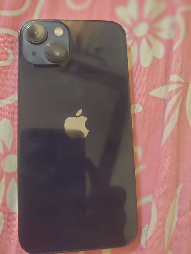 Apple iPhone 13 4