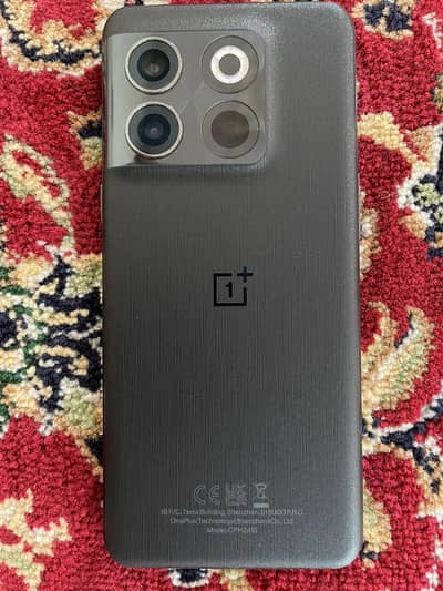 One Plus 10T 5G gamer mobile
