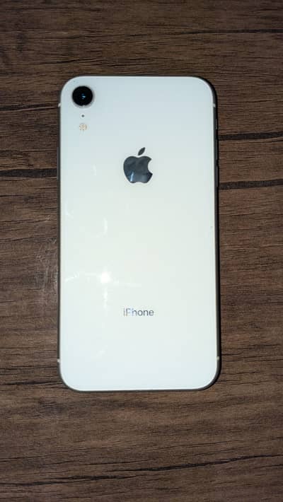 iphone Xr jv sealed 64 gb