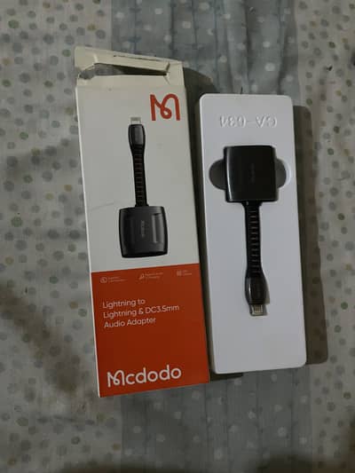 Mcdodo iPhone Lightning Splitter 2 in 1