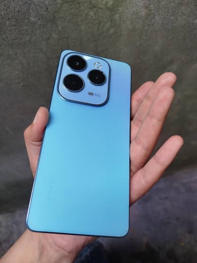 Infinix Hot 40