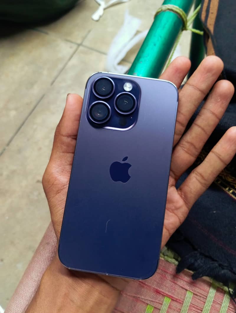 iPhone 14pro 2