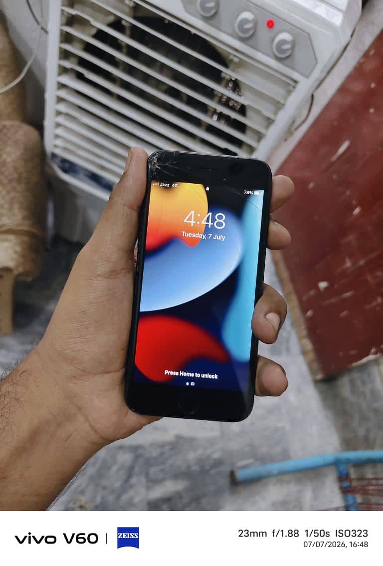 Apple iPhone 7 5