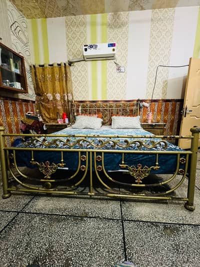 King Size Iron Bed