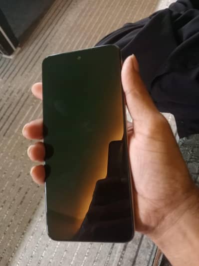 Infinix Hot 30 Play 4gb 64gb internal storage only set hai