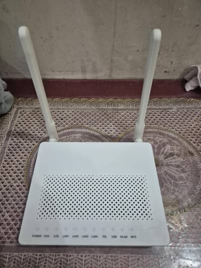 HUAWEI FIBER XPON ROUTER HG8546M BRAND NEW