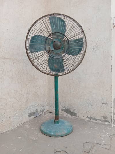 Fan Pedestal Fan GFC for Sale in Faisalabad