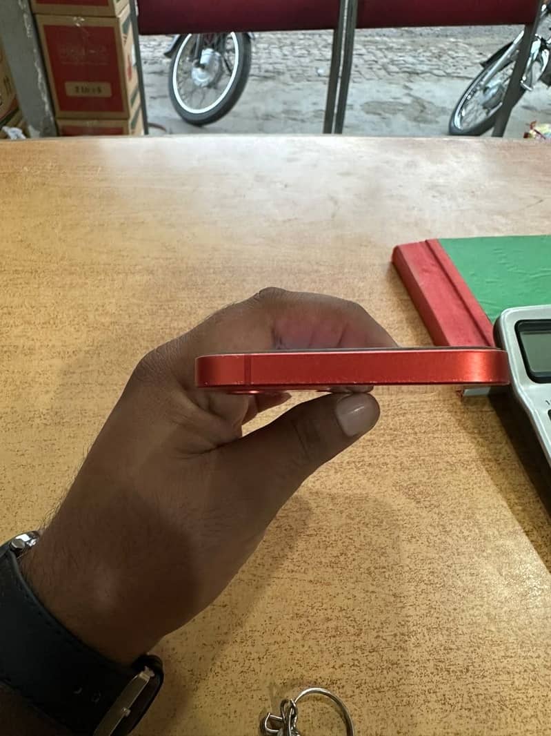 Apple iPhone 12 2