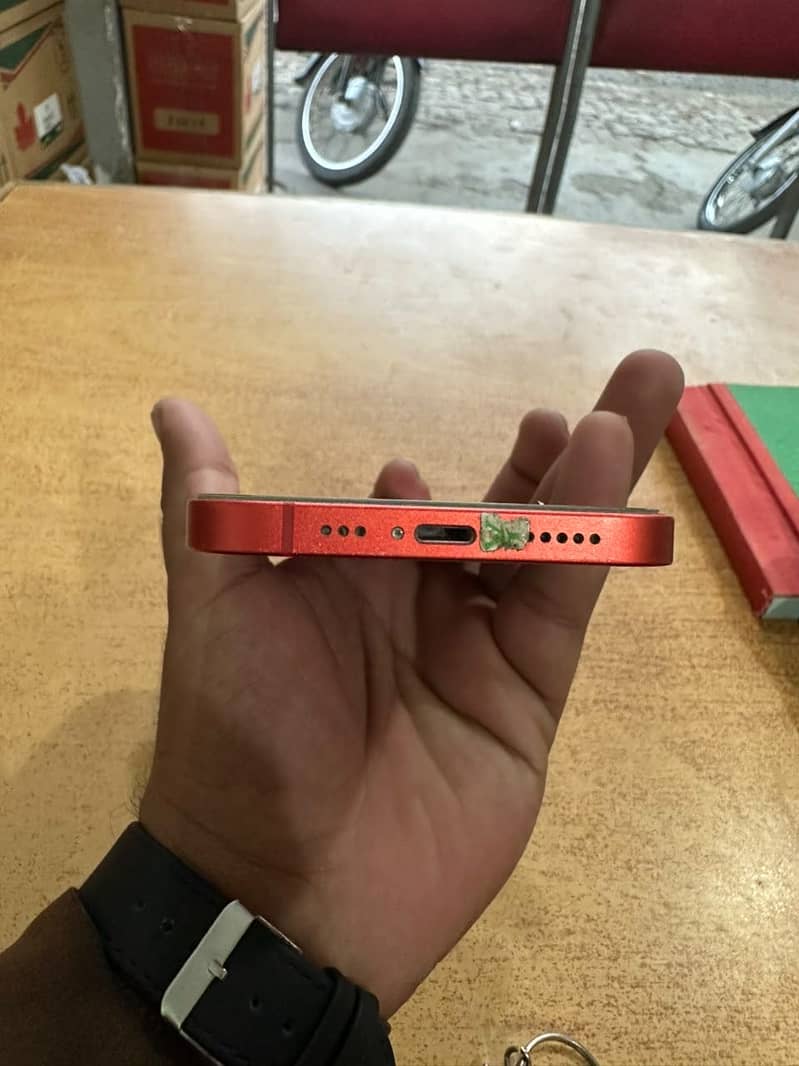 Apple iPhone 12 3