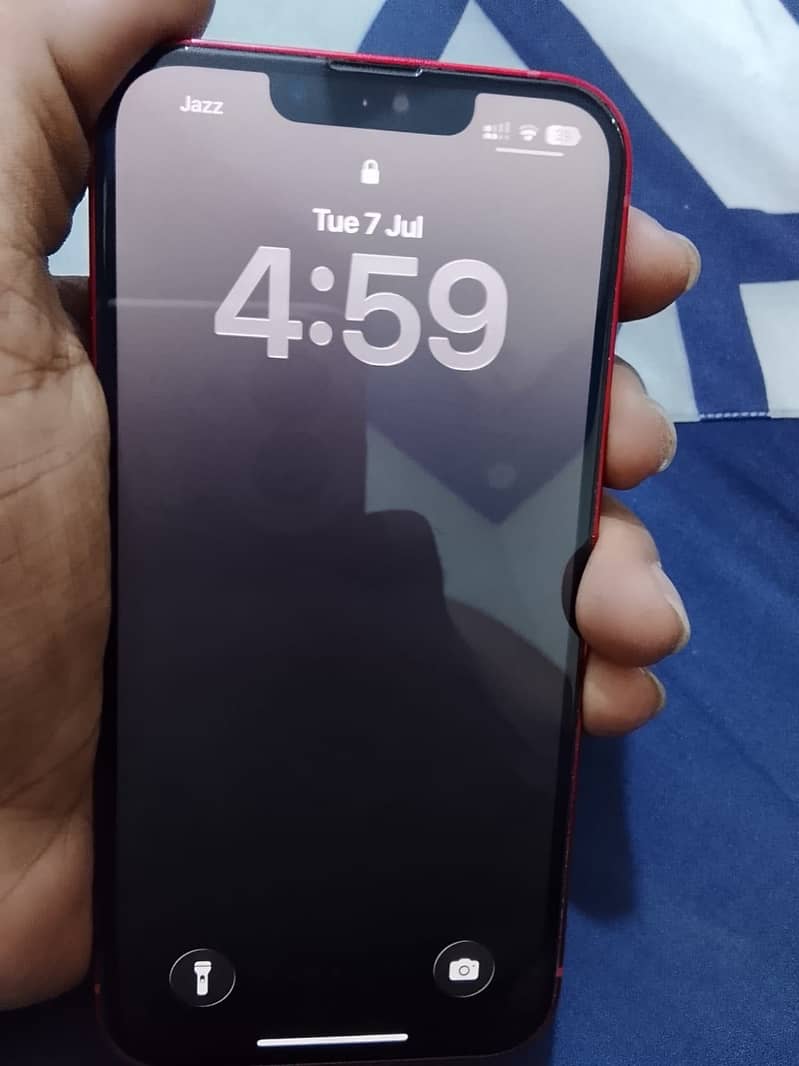 Apple iPhone 13 6