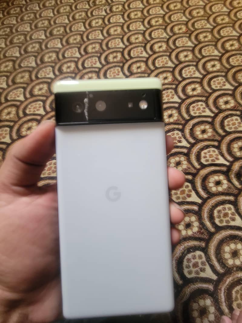 Google Pixel 6 4