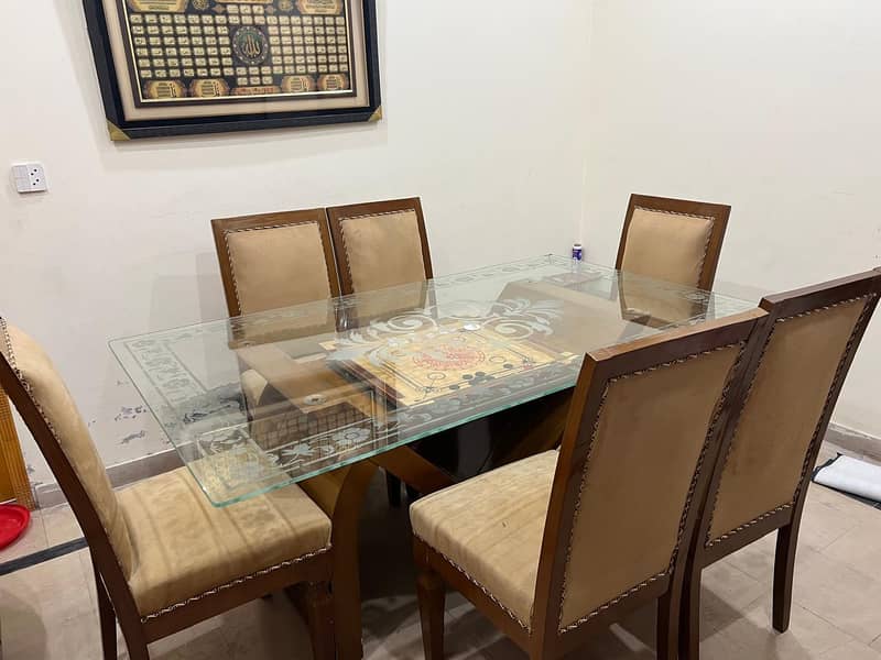 premium Six setter Dining table 0