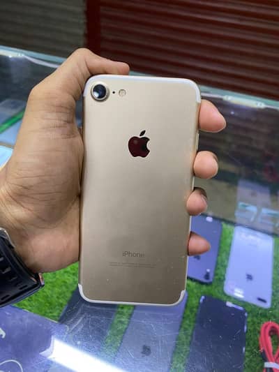 Apple iPhone 7