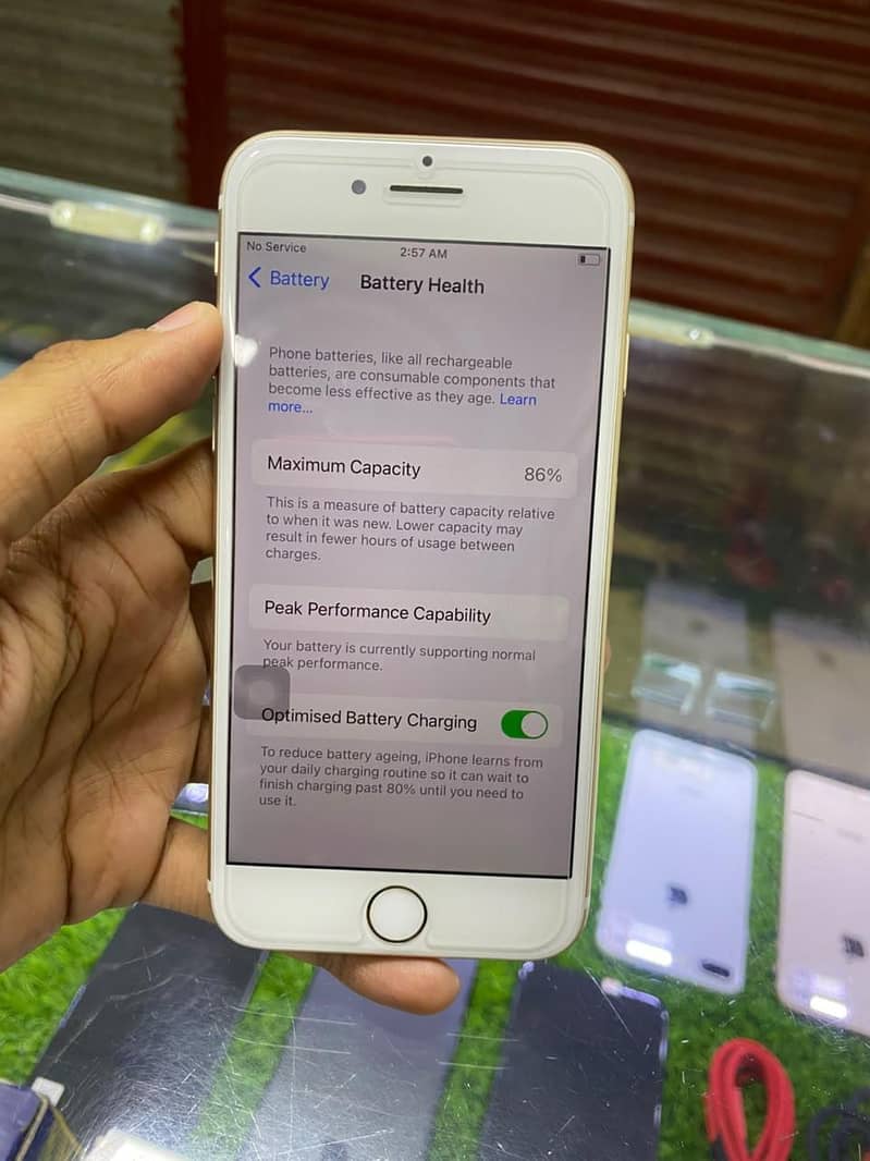 Apple iPhone 7 2