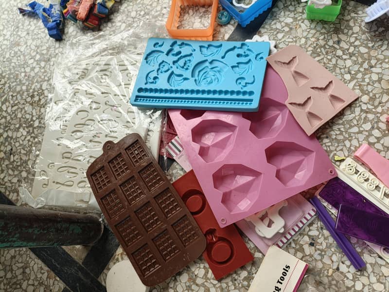 Cake  making items 1