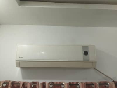 excellent AC and excellent cooling with genuine condition.