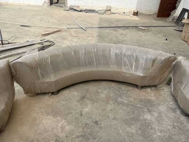 Round shape bed 2