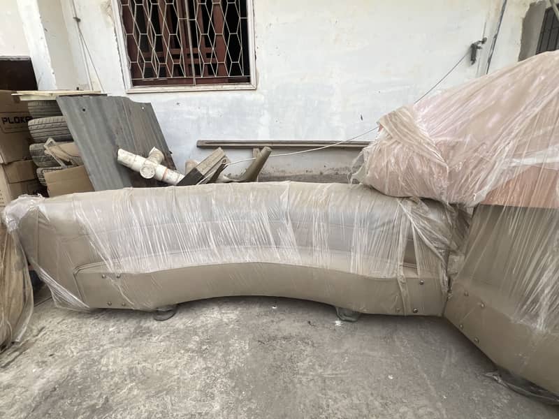 Round shape bed 4