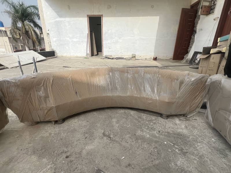 Round shape bed 10