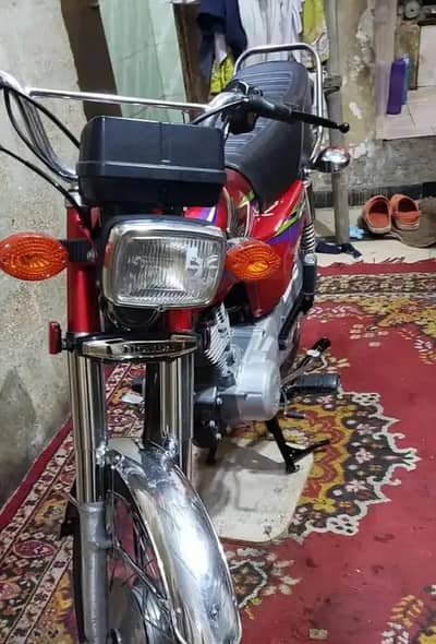 Honda CG-125CC | Karachi Number | 2017 Modal good for family used bike