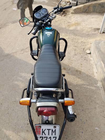cg 150 bike bilkul 10 by 10 ha new bike ha urgent sell karni ha