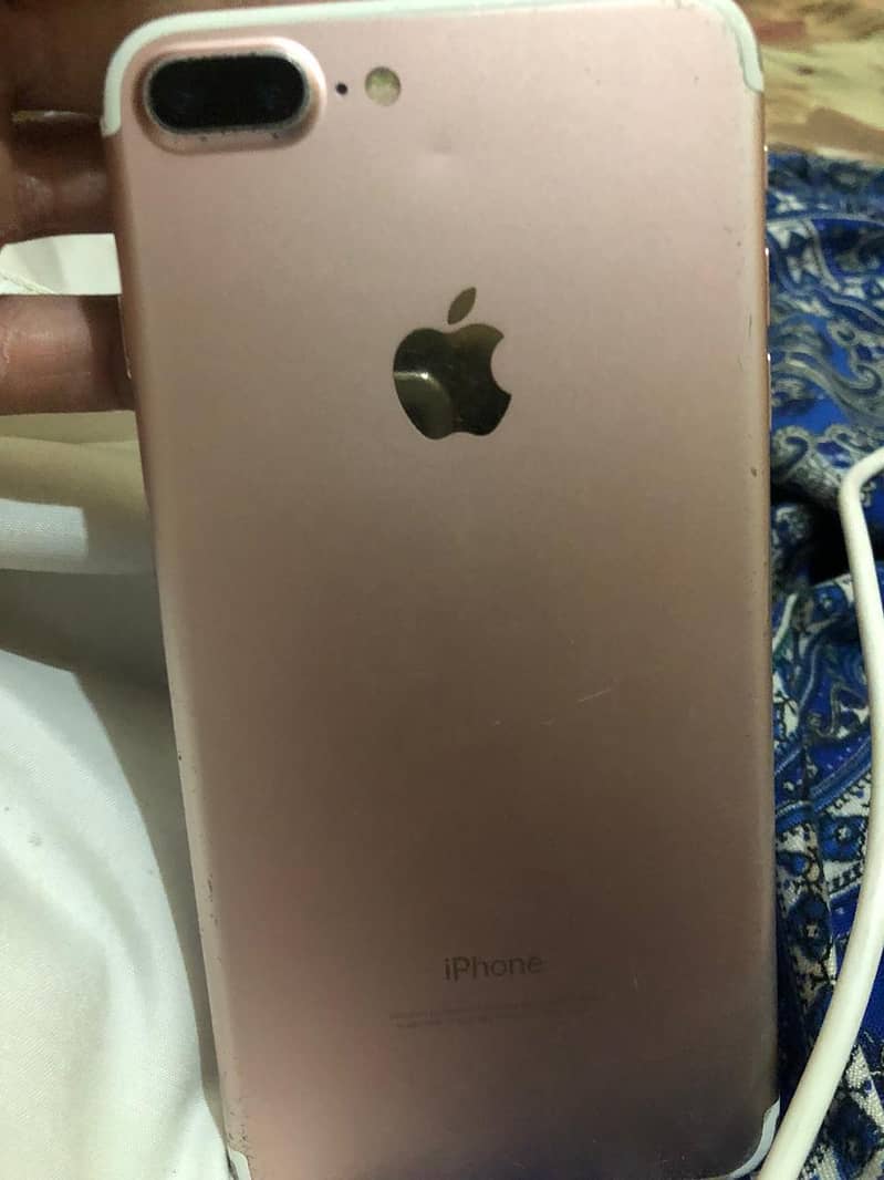 Apple iPhone 7 Plus 4