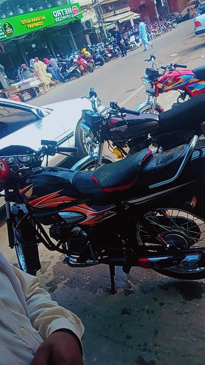 Honda prider urgent for sale