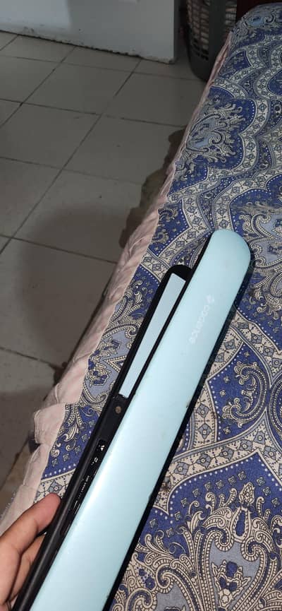 hair straightener