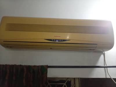 Singer 1.5 hot and cool