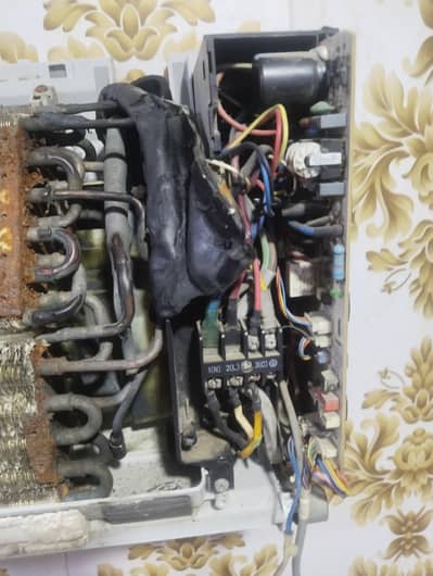 inverter ac very good condition