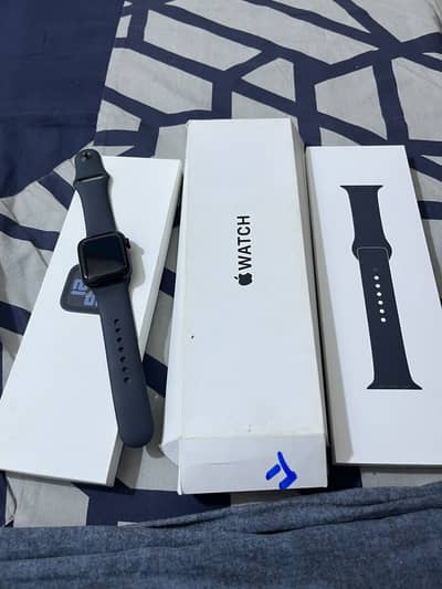 Apple watch SE (Gen 2) 40mm with GPS