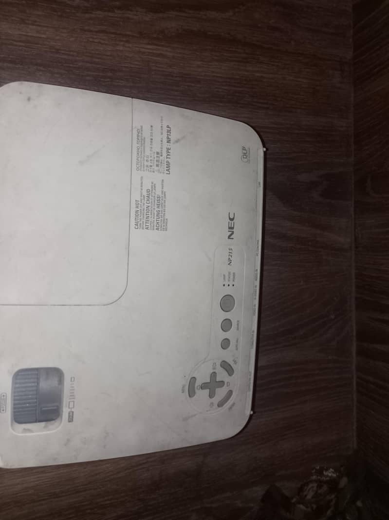 projector NEC 2