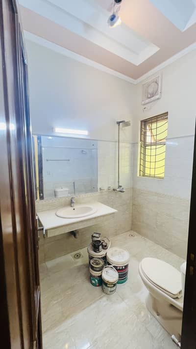10 Marla House For Rent In Wapda Town