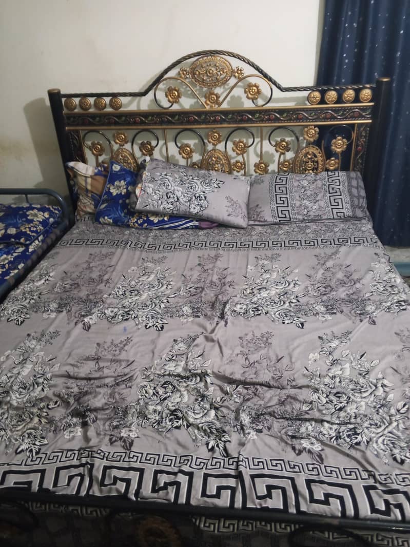 لوہے کا بیڈ  فار سیل 1