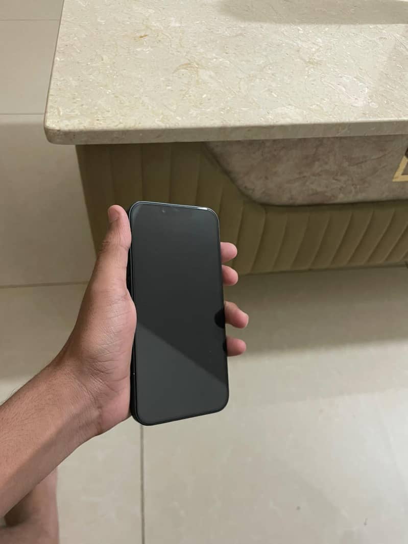 Apple iPhone 14 5