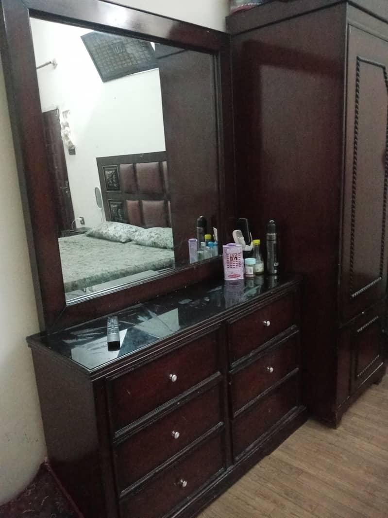 Bed dressing table  cupboard 2
