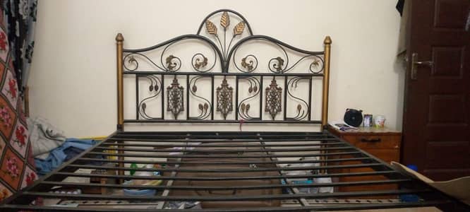 Iron Double bed | Excellent condition | Good quality