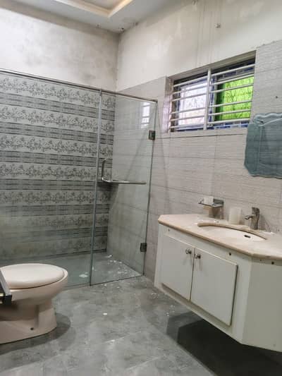 1 Kanal upper portion available for rent in DHA phase 2