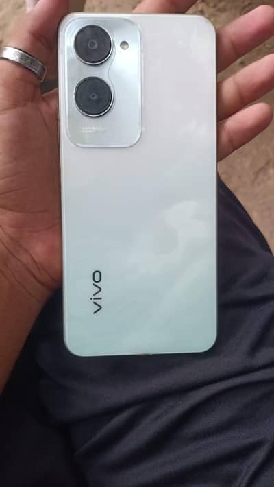 Vivo Y18