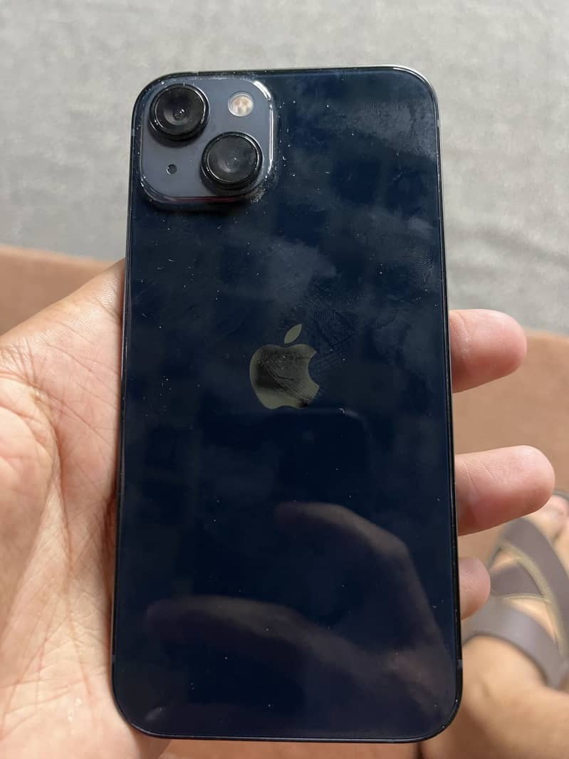 Apple iPhone 13 5