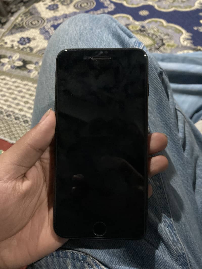 Apple iPhone 7 Plus 3