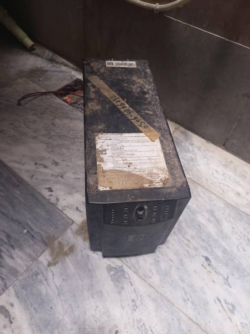 APC smart UPS 2000v 5