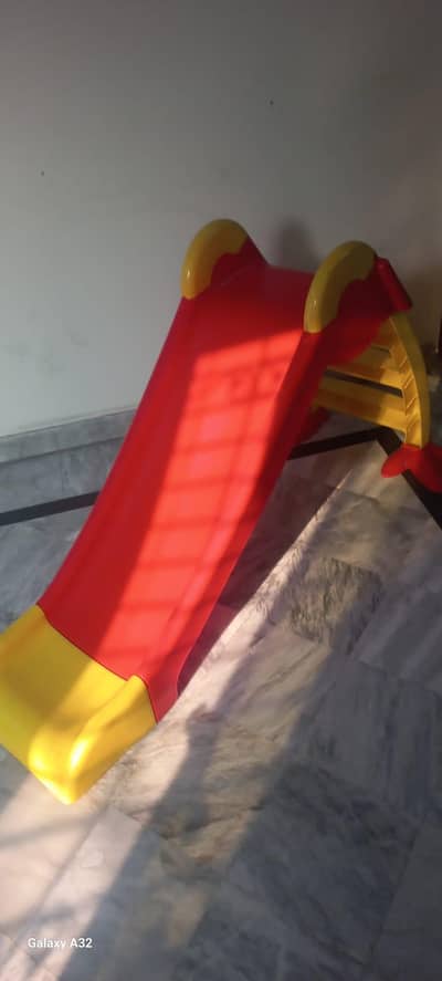 plastic slide