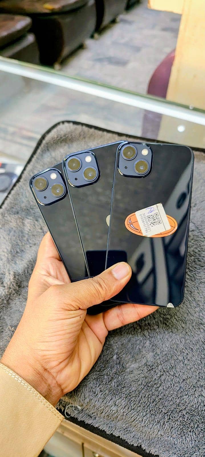 Apple iPhone 13 0