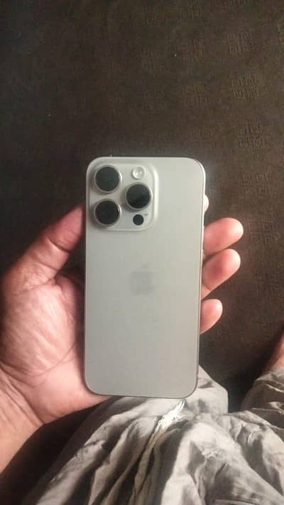 iPhone 15 pro 256