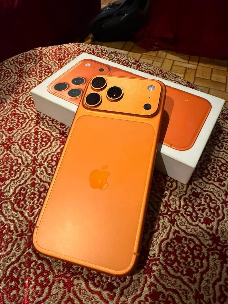 Apple iPhone 17 Pro Max 0