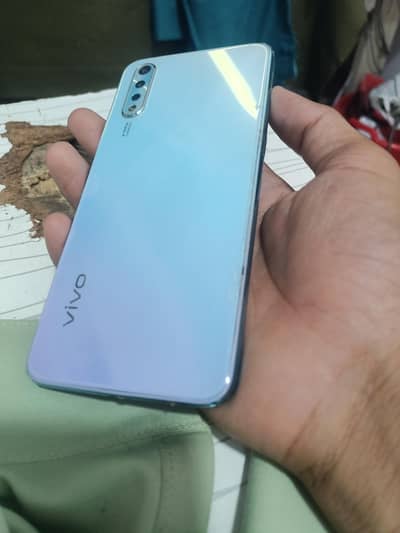 Vivo S1