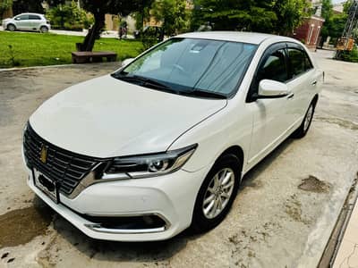 Toyota Premio 2016