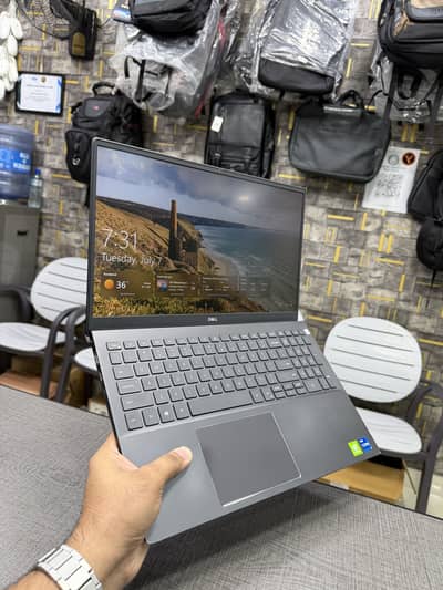 Dell  Vostro 5502 Core i7 11Th Generation ultra sleek book